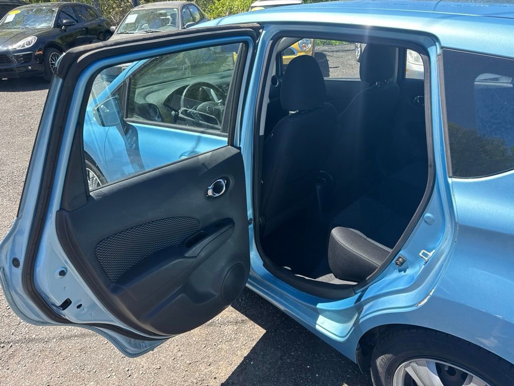 Used 2014 Nissan Versa Note SV FWD image 35