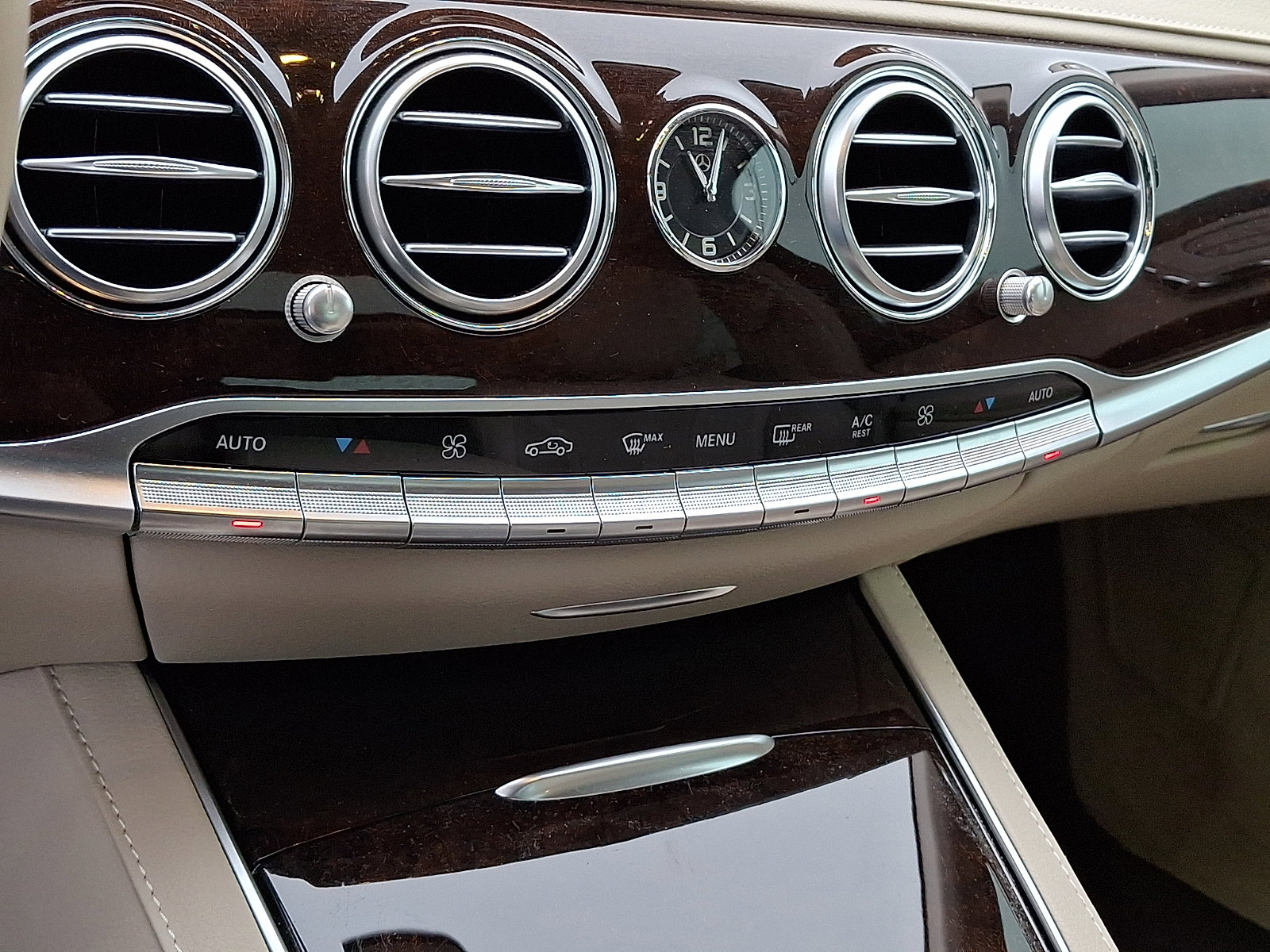 Used 2018 Mercedes-Benz S 450 Sedan image 17