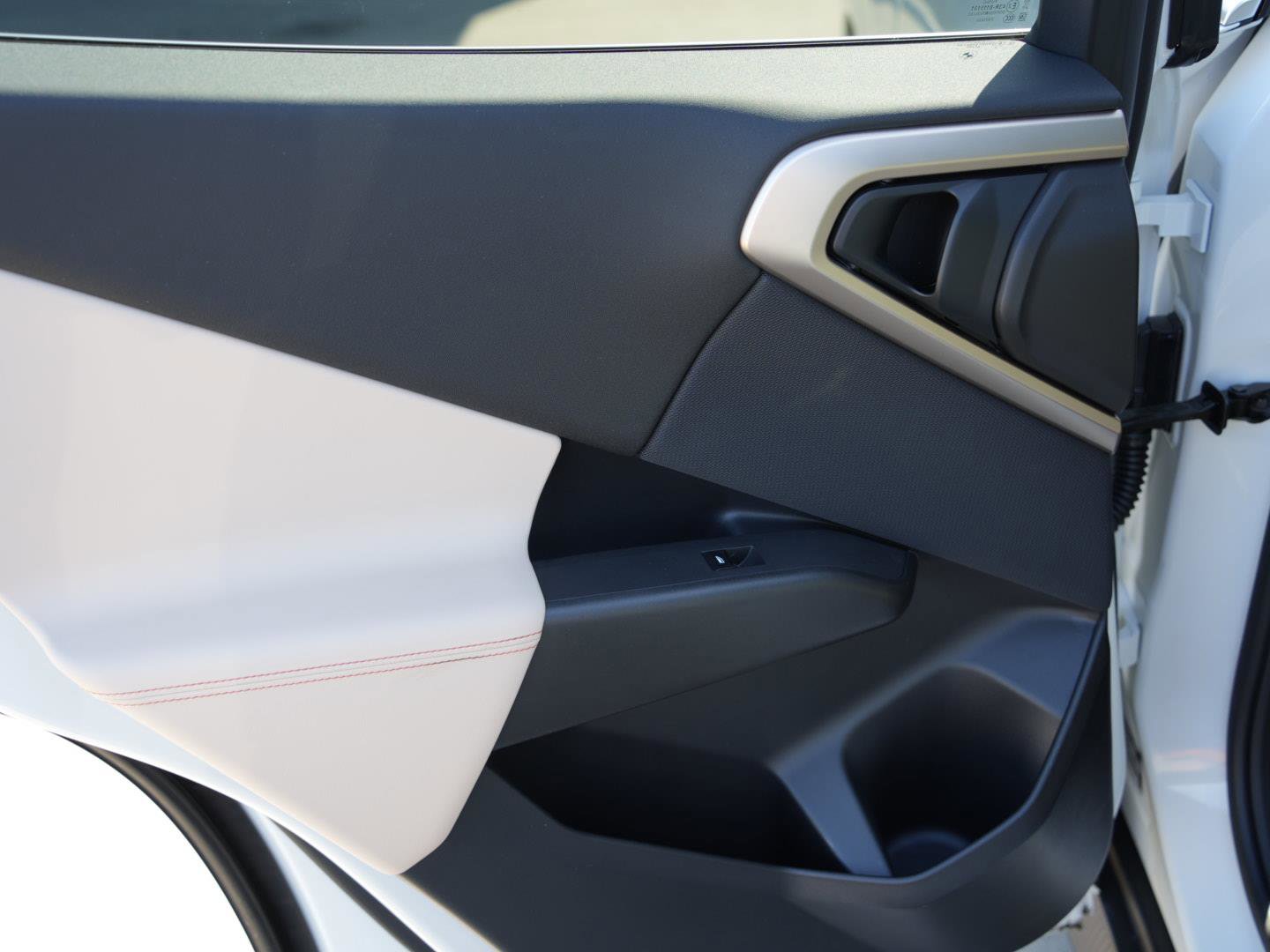 Used 2025 BMW X3 xDrive30i w/ Convenience Package image 21