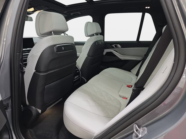 Certified 2025 BMW X5 xDrive40i w/ Climate Comfort Package AWD/4WD image 10