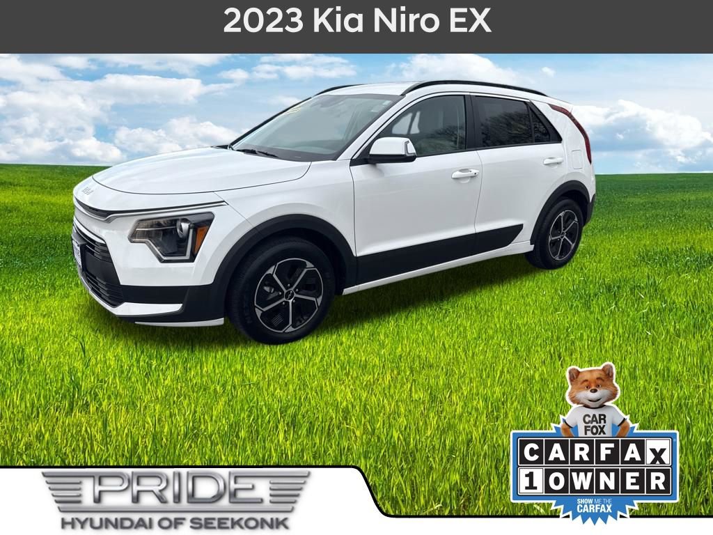 Used 2023 Kia Niro EX image 1