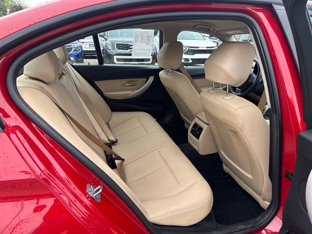 Used 2018 BMW 320i xDrive Sedan AWD/4WD image 11