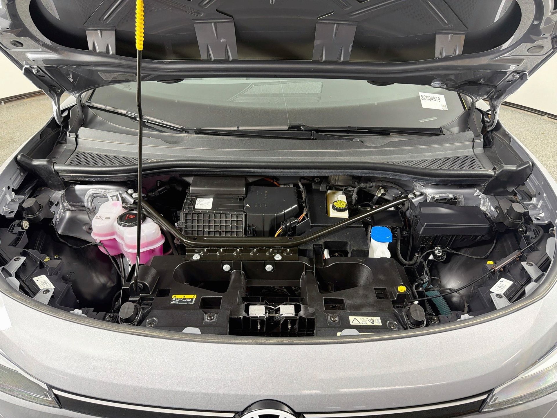 Certified 2025 Volkswagen ID.4 Pro RWD image 29