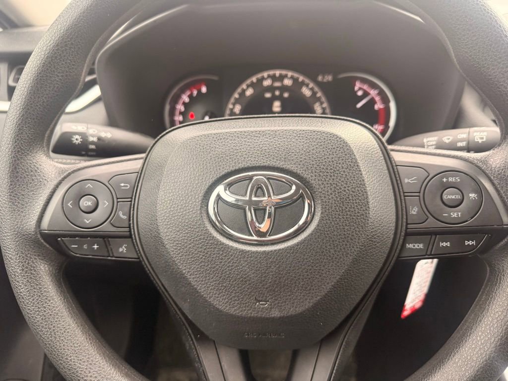 Used 2024 Toyota RAV4 LE image 16
