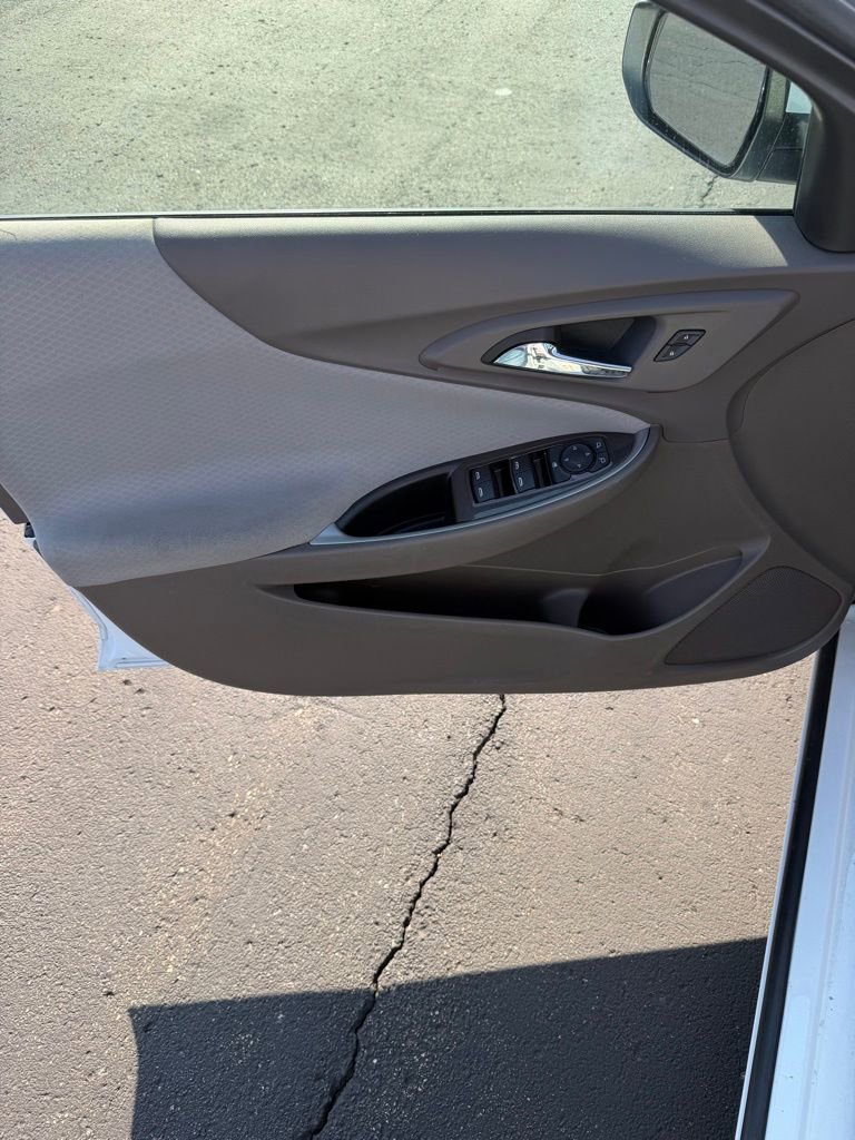 Used 2024 Chevrolet Malibu LT image 12