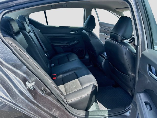 Used 2021 Nissan Altima 2.5 SR FWD image 19