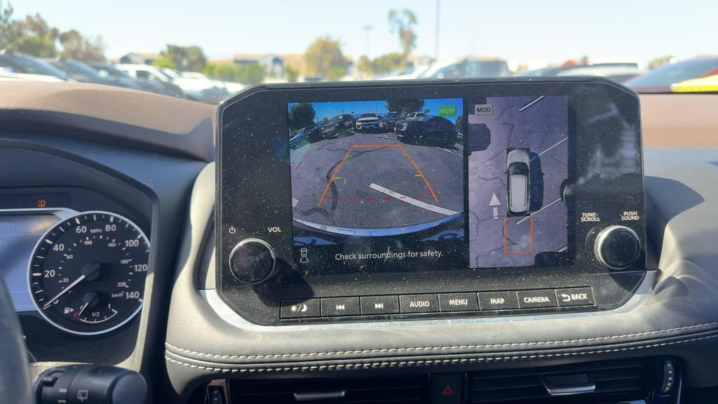 Used 2023 Nissan Rogue SL w/ SL Premium Package FWD image 17