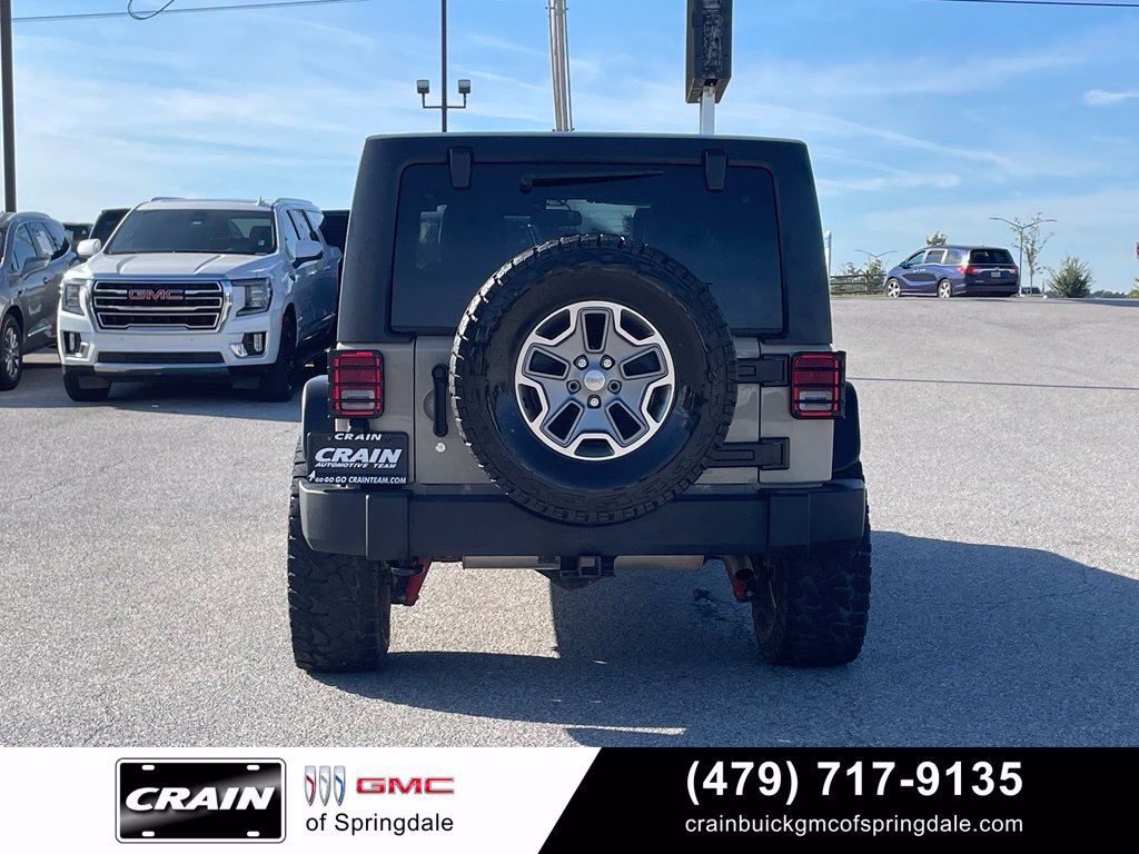 Used 2018 Jeep Wrangler Unlimited Rubicon w/ Cold Weather Group AWD/4WD image 6