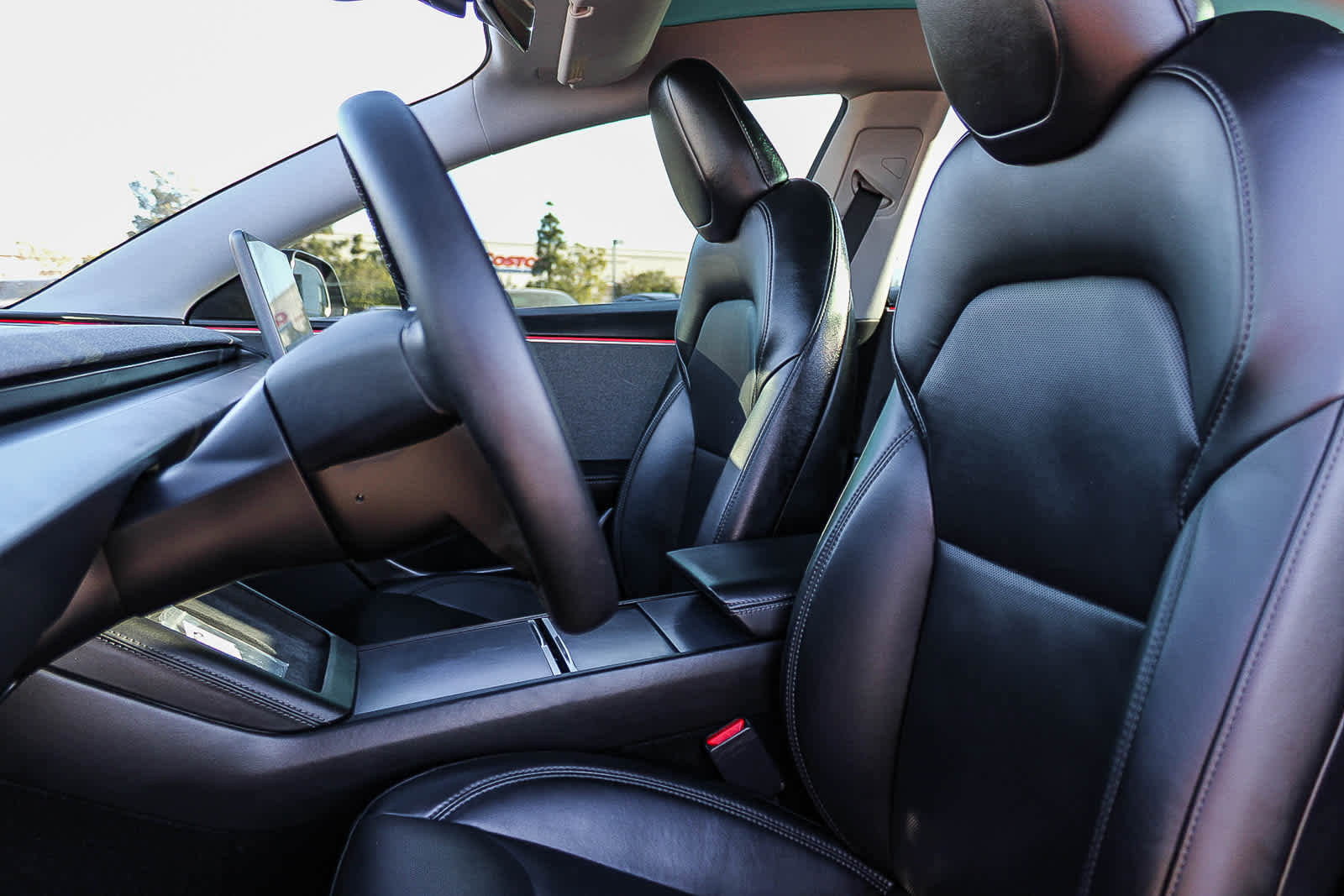 Used 2024 Tesla Model 3 Standard Range image 17