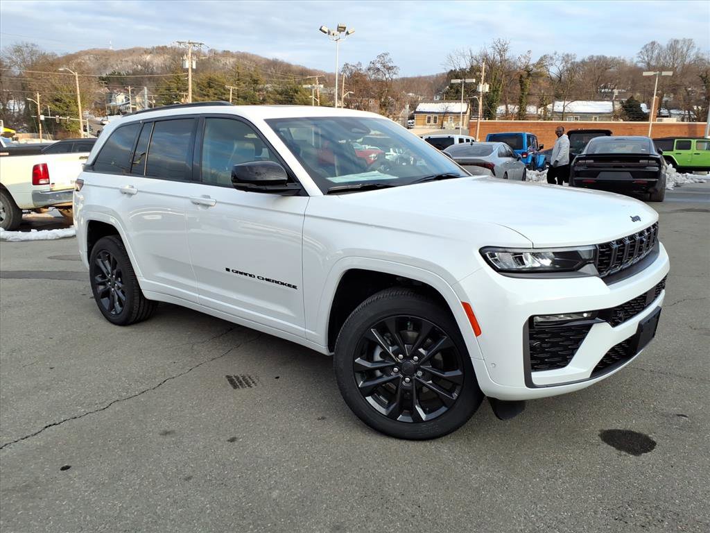 New 2026 Jeep Grand Cherokee Limited Reserve image 2