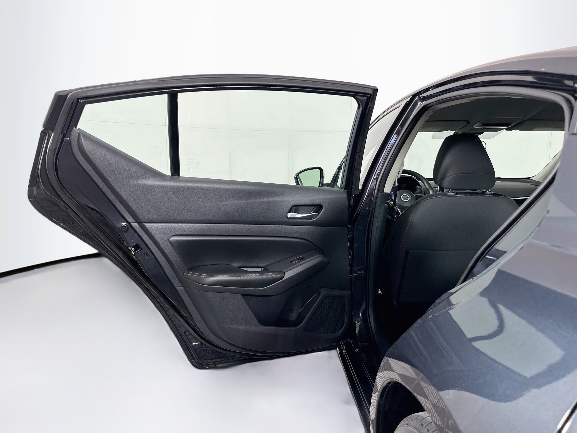 Used 2022 Nissan Altima 2.5 SV FWD image 25