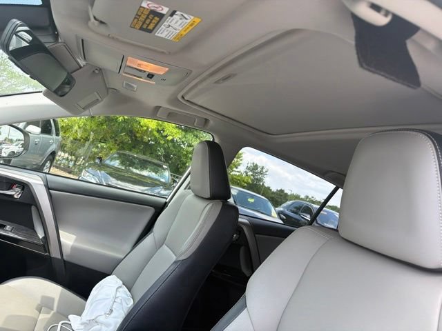 Used 2018 Toyota RAV4 Limited w/ Advanced Technology Package AWD/4WD image 11