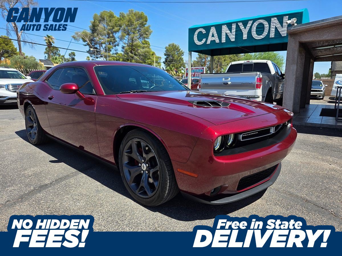Used 2018 Dodge Challenger SXT Plus RWD image 1
