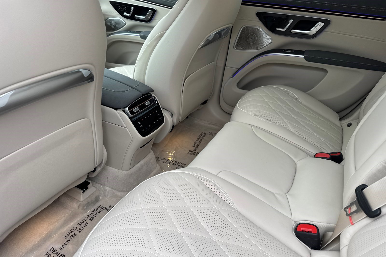 New 2026 Mercedes-Benz EQS 550 4MATIC SUV image 23