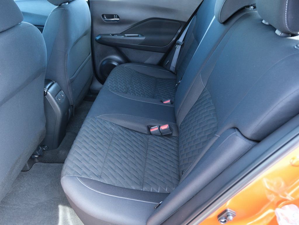 Used 2023 Nissan Kicks SV image 27