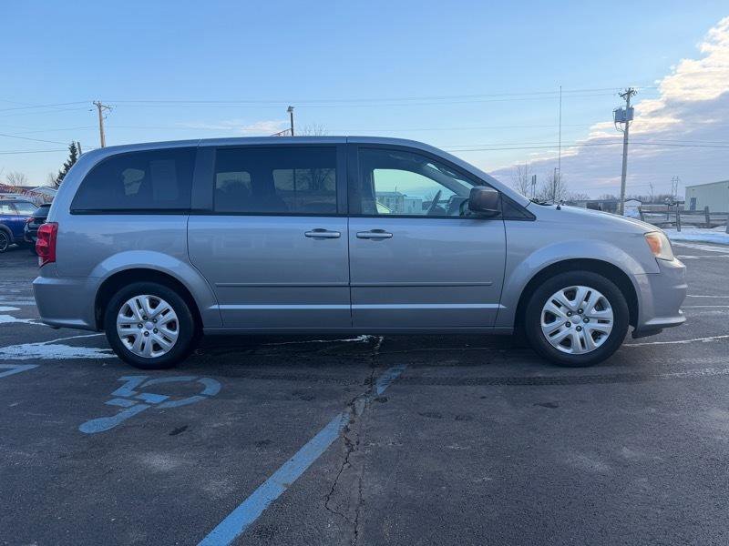 Used 2015 Dodge Grand Caravan SE w/ Quick Order Package 29E SE image 12