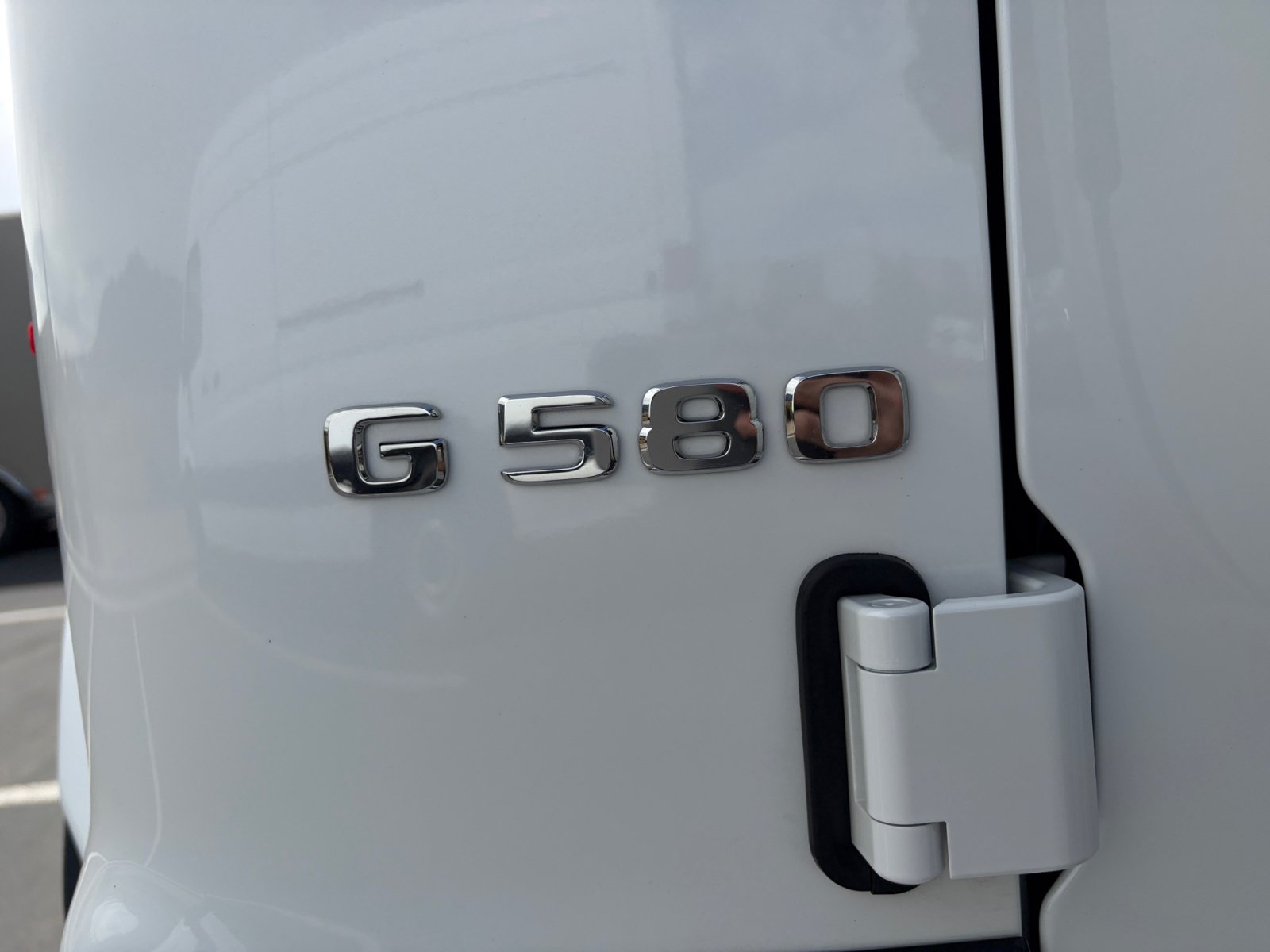 Used 2025 Mercedes-Benz G 580 w/ EQ Technology image 24