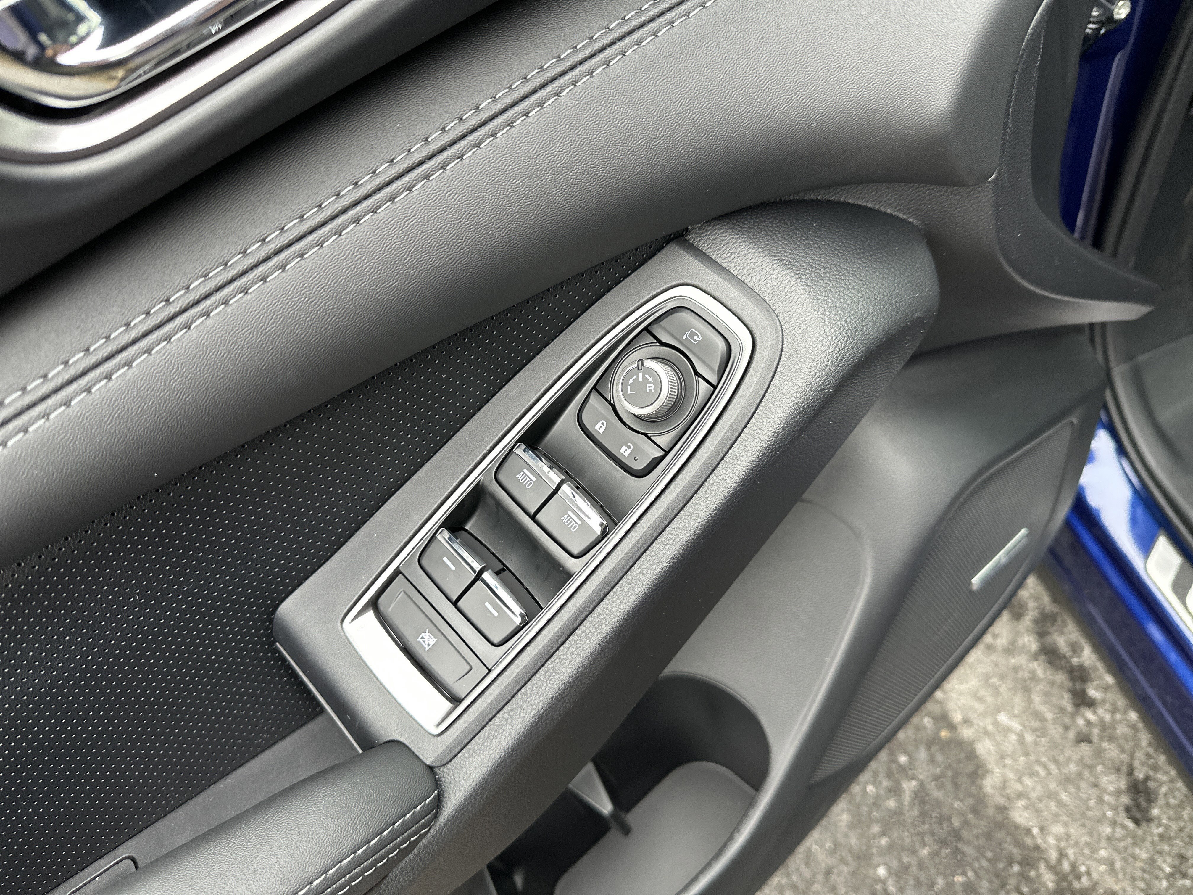 New 2026 Subaru Ascent Limited image 17