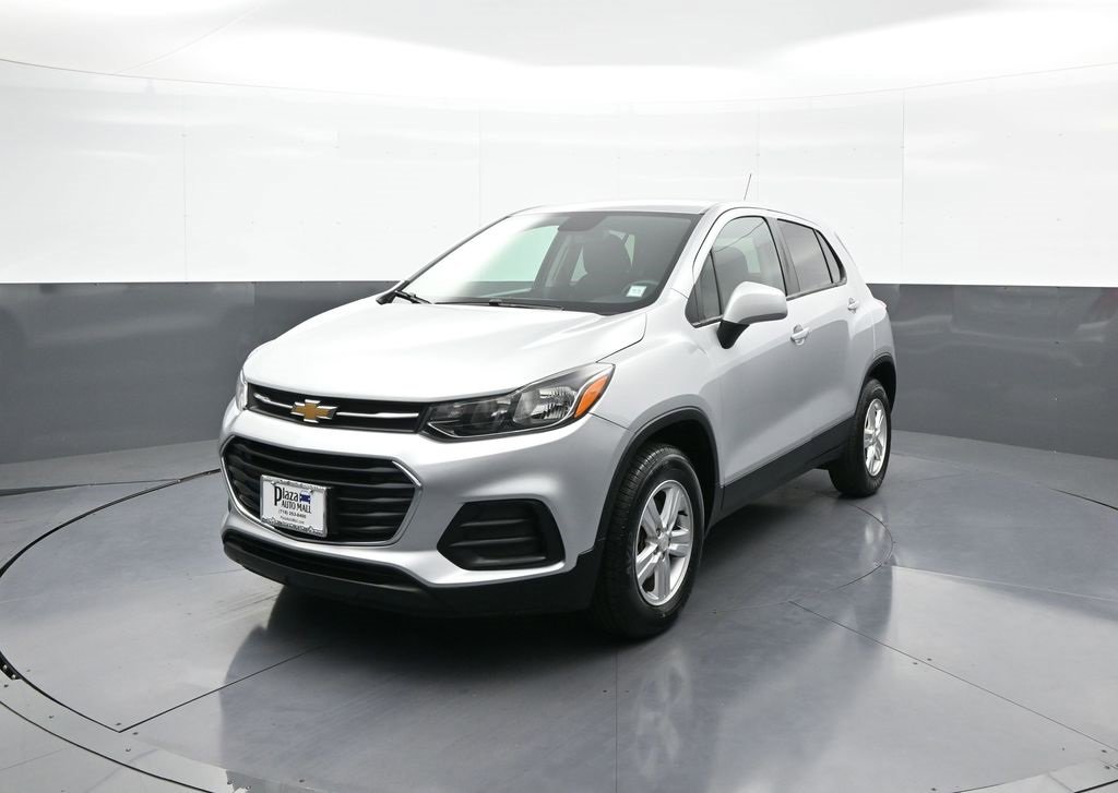 Used 2022 Chevrolet Trax LS w/ Tint and Cruise Package