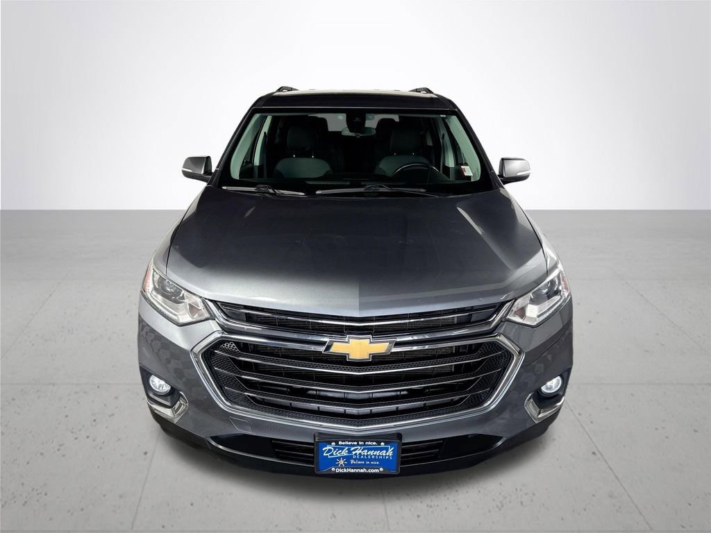 Used 2021 Chevrolet Traverse LT image 3