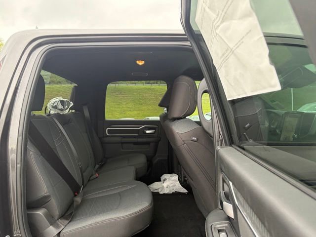 New 2026 RAM 2500 Big Horn AWD/4WD image 31