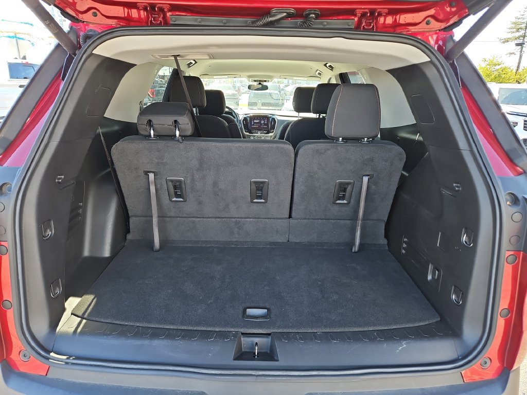 Used 2020 Chevrolet Traverse LT FWD image 11