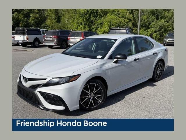 Used 2023 Toyota Camry SE w/ Convenience Package AWD/4WD image 1
