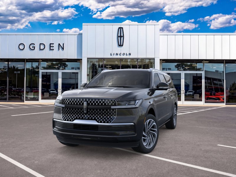 New 2026 Lincoln Navigator L Reserve AWD/4WD image 2