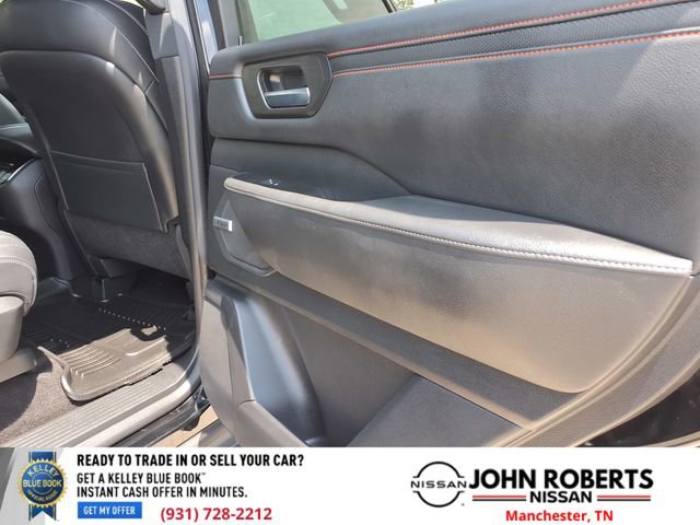 Used 2025 Nissan Armada PRO-4X AWD/4WD image 19
