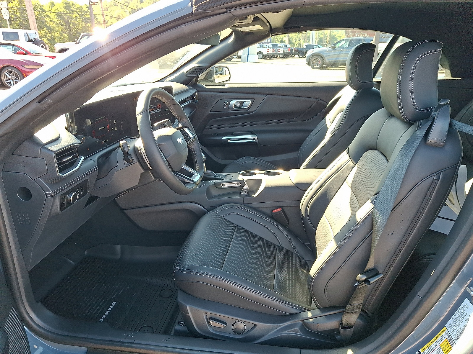 Used 2026 Ford Mustang GT Premium w/ GT Performance Package RWD image 13