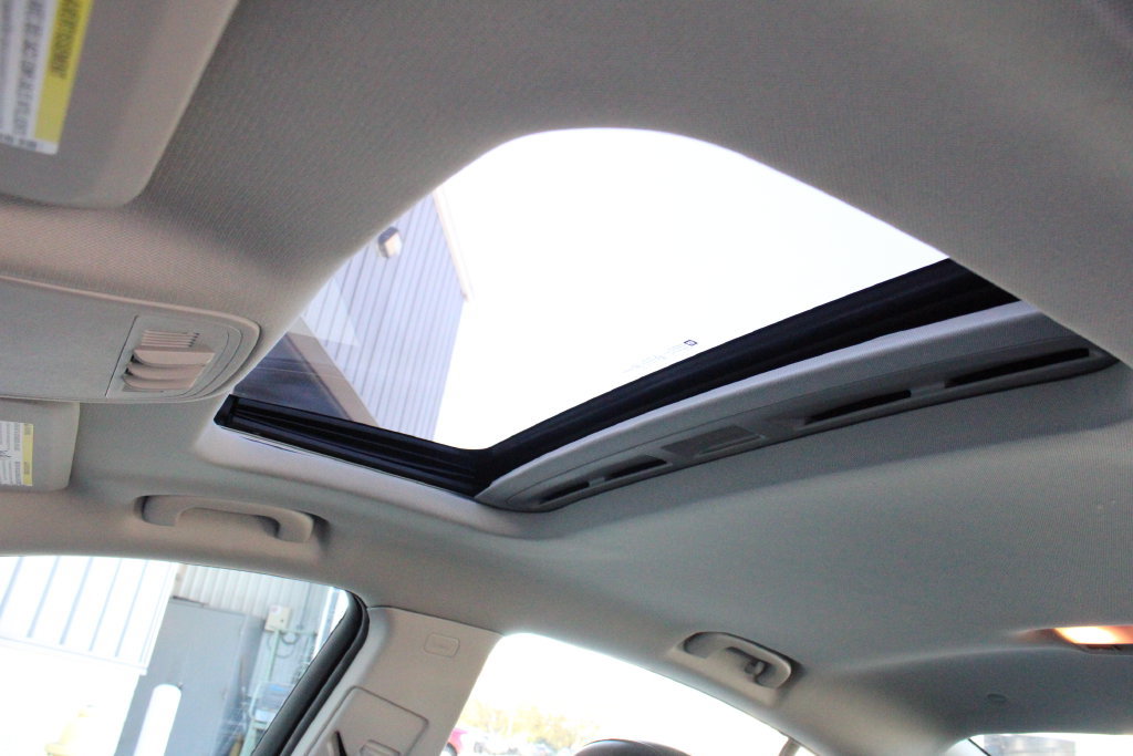 Used 2014 Buick Regal Premium FWD image 5