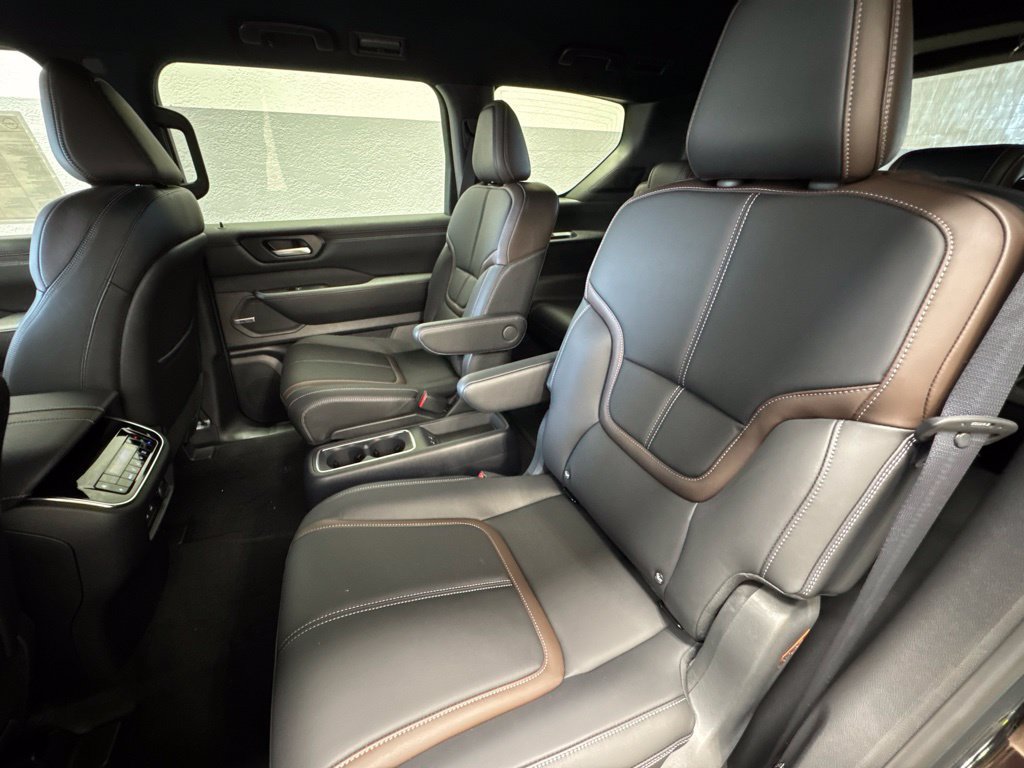 New 2026 Nissan Armada SL w/ Captain's Chari Seat Package AWD/4WD image 19