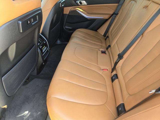 Used 2022 BMW X5 xDrive40i w/ M Sport Package AWD/4WD image 26
