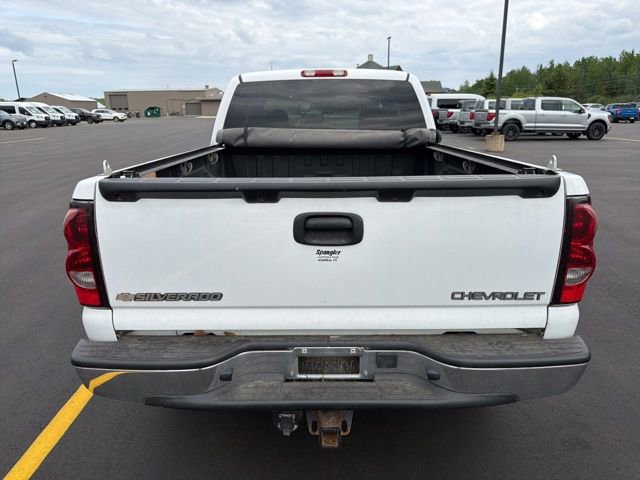 Used 2004 Chevrolet Silverado 1500 LT w/ Light Duty Power Package AWD/4WD image 4
