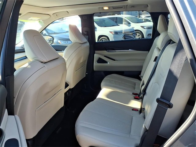 Used 2023 INFINITI QX60 Sensory w/ Cargo Package image 8