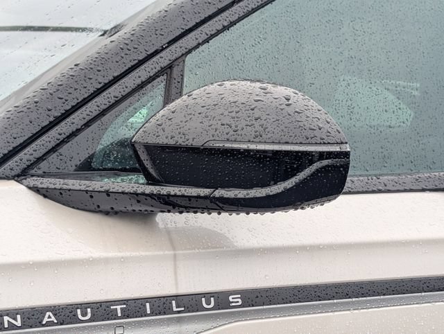New 2026 Lincoln Nautilus Reserve AWD/4WD image 11