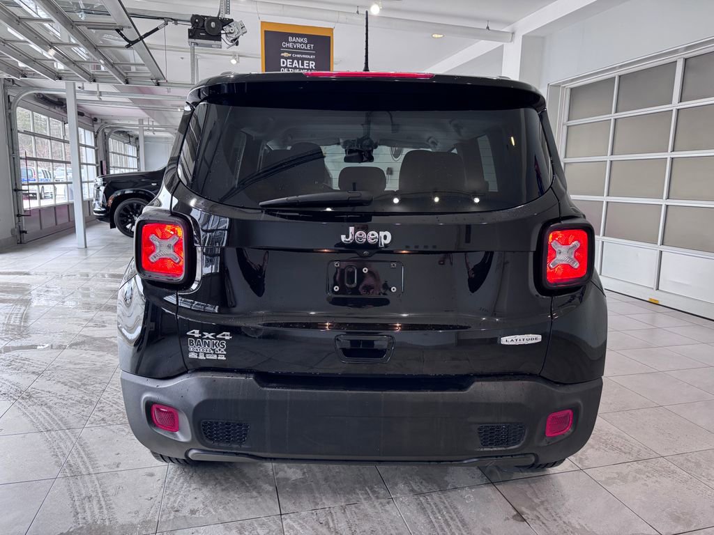 Used 2021 Jeep Renegade Latitude image 6