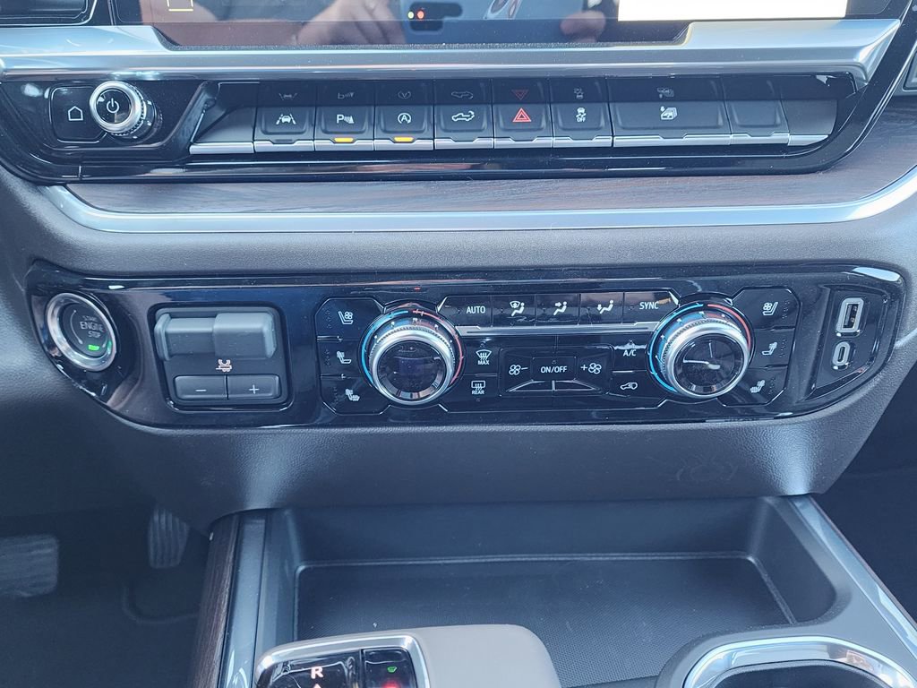 New 2026 GMC Sierra 1500 SLT image 29