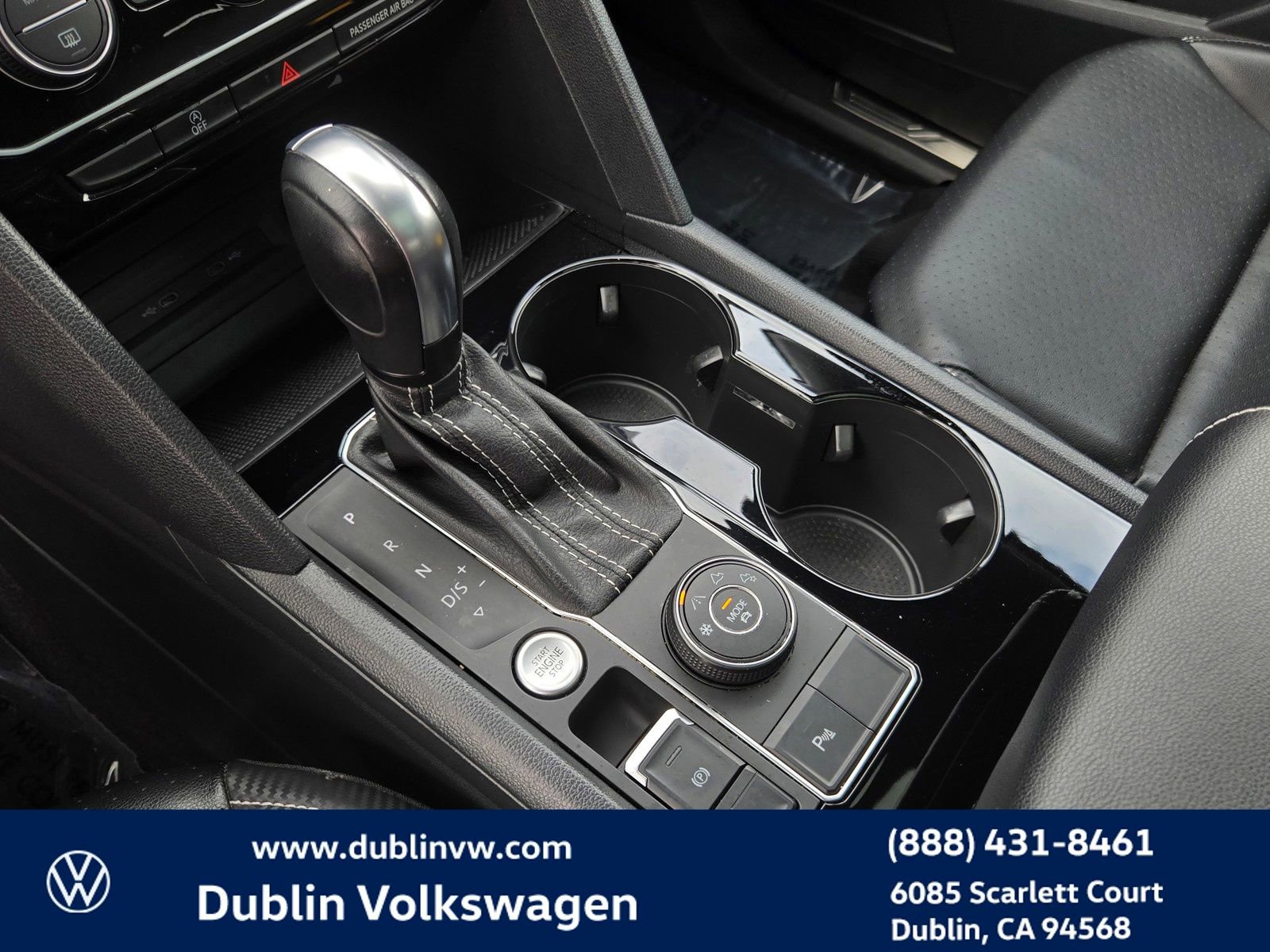 Certified 2022 Volkswagen Atlas Cross Sport SEL R-Line image 19