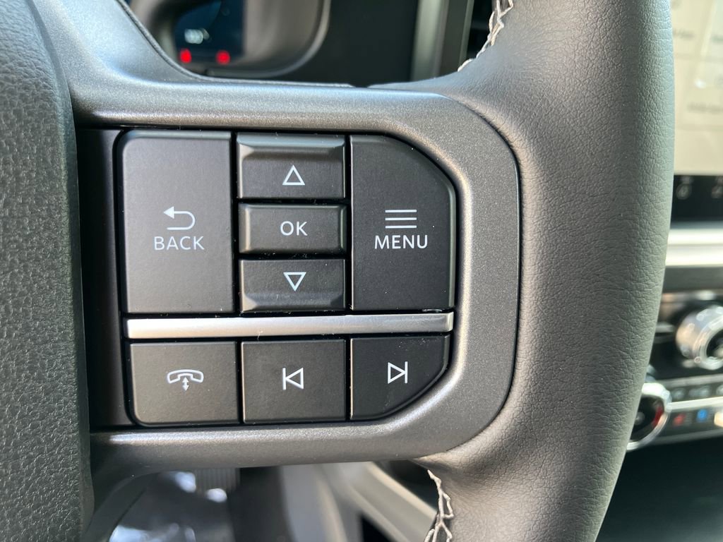 New 2026 Ford F250 Lariat w/ Black Appearance Package image 17