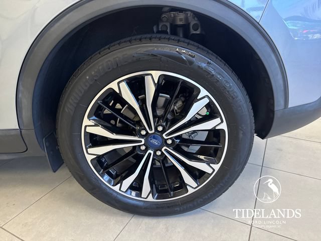 Used 2022 Ford Escape SE w/ SE Sport Appearance Package FWD image 33