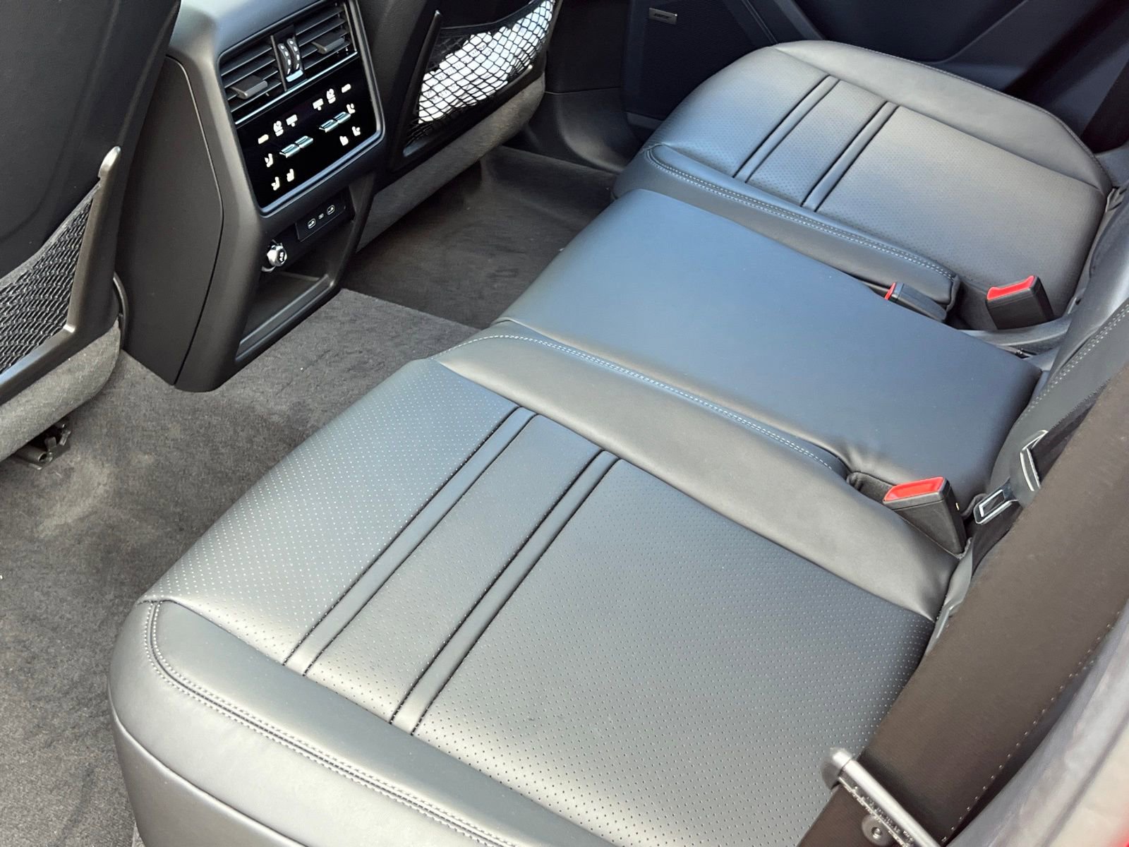 New 2026 Porsche Cayenne GTS image 20