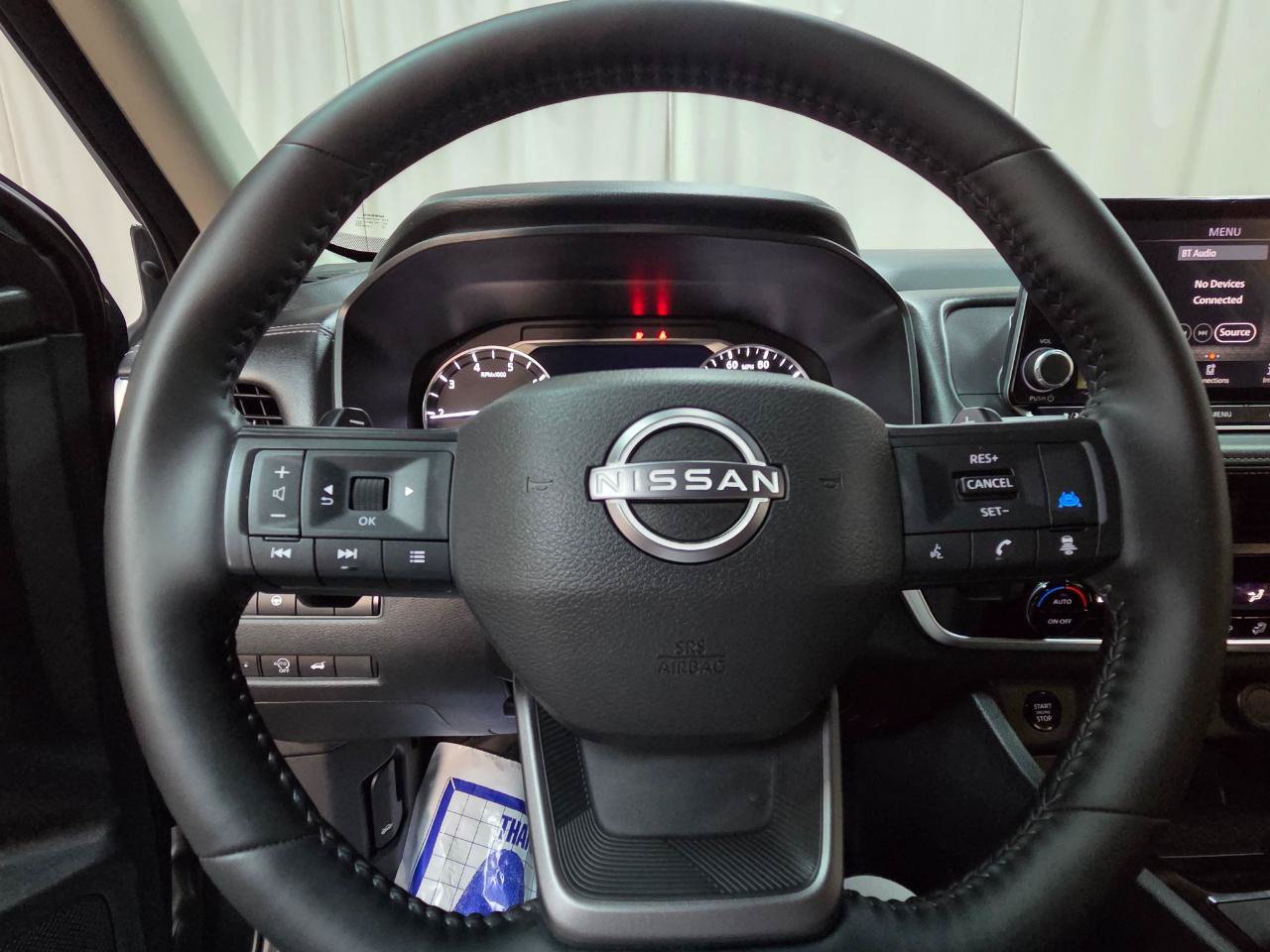 Used 2025 Nissan Rogue SV AWD/4WD image 34