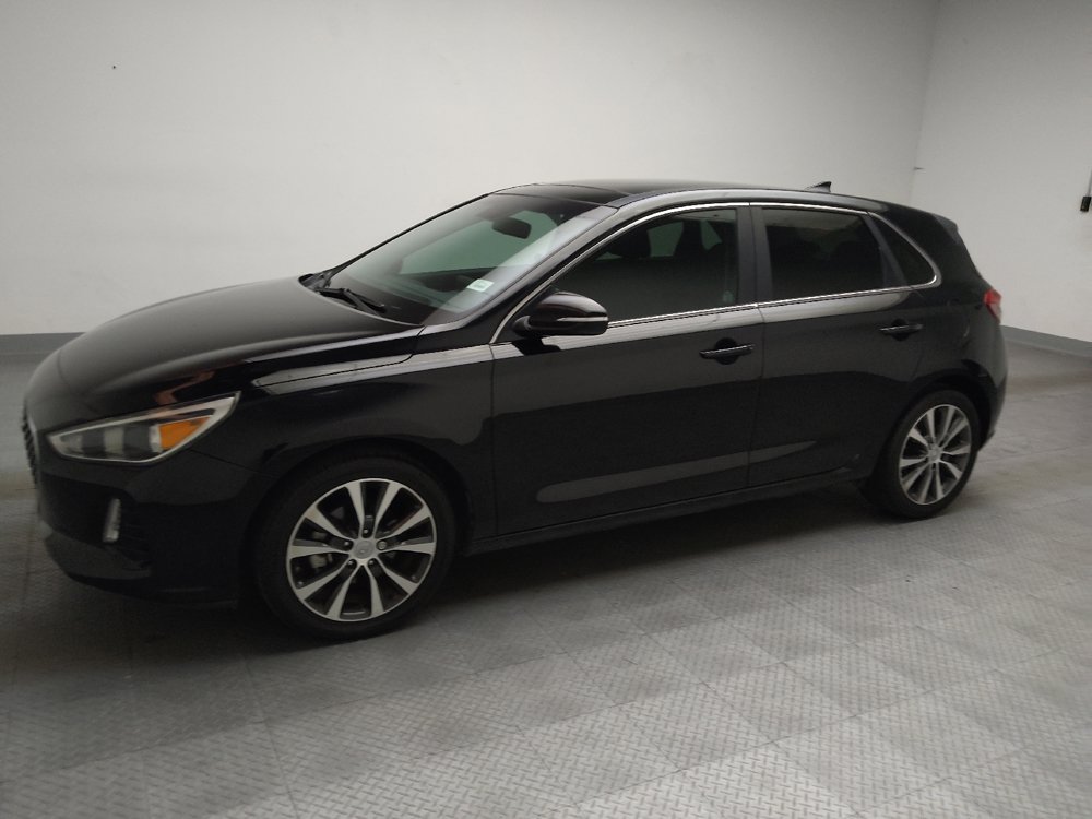Used 2019 Hyundai Elantra GT w/ Style Package 02 FWD image 2
