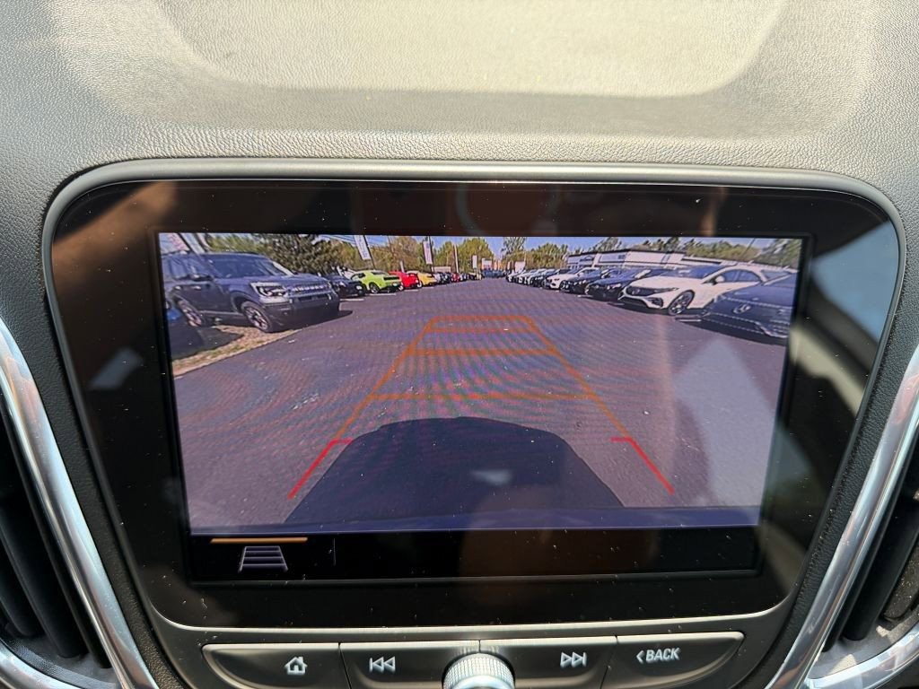 Used 2021 Chevrolet Equinox LT FWD image 21