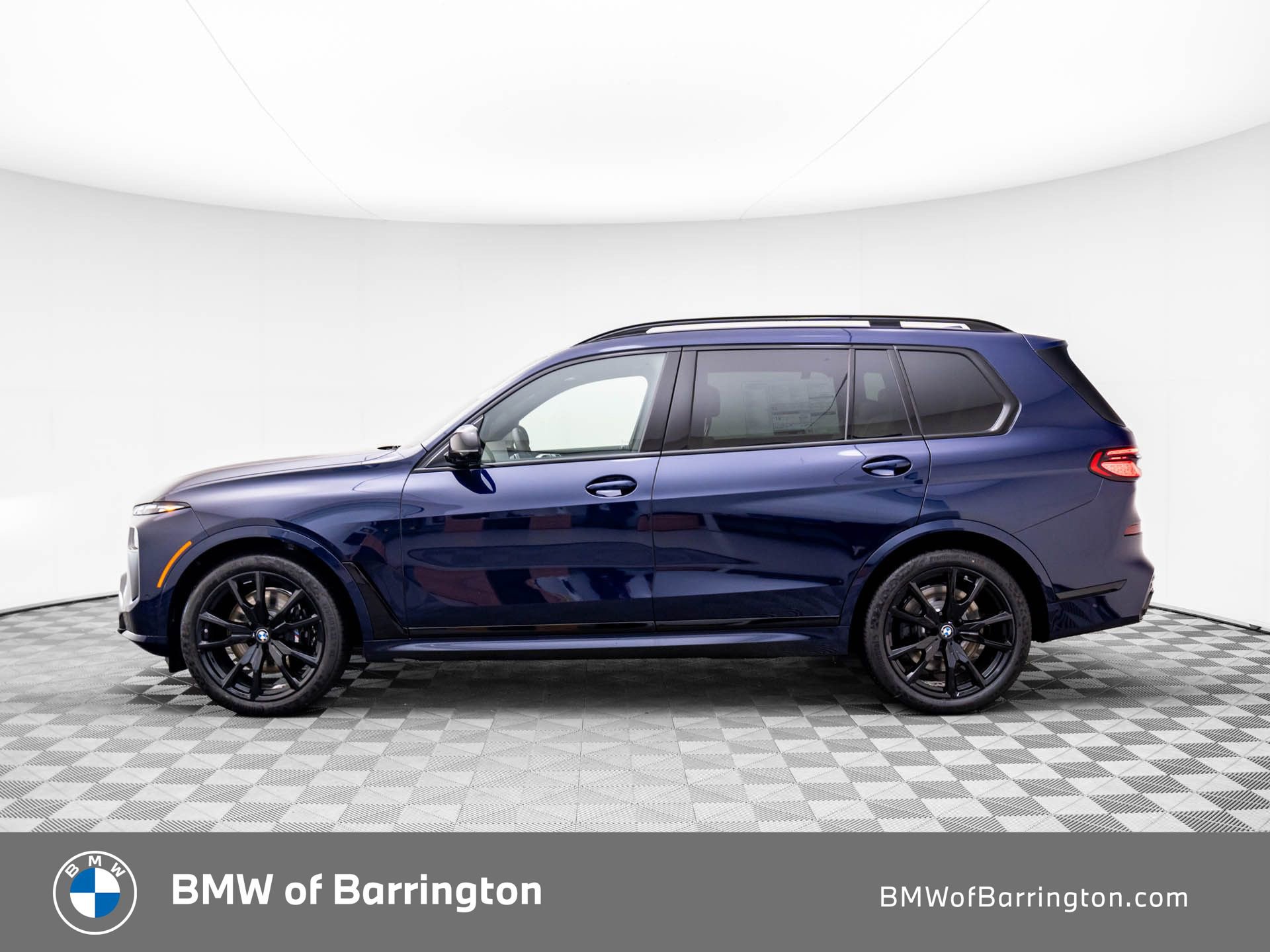 New 2026 BMW X7 M60i image 2