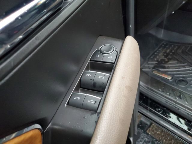 Used 2025 GMC Canyon Denali image 17