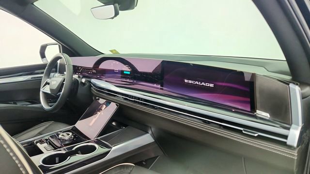 Used 2025 Cadillac Escalade Sport w/ Touring Package image 22