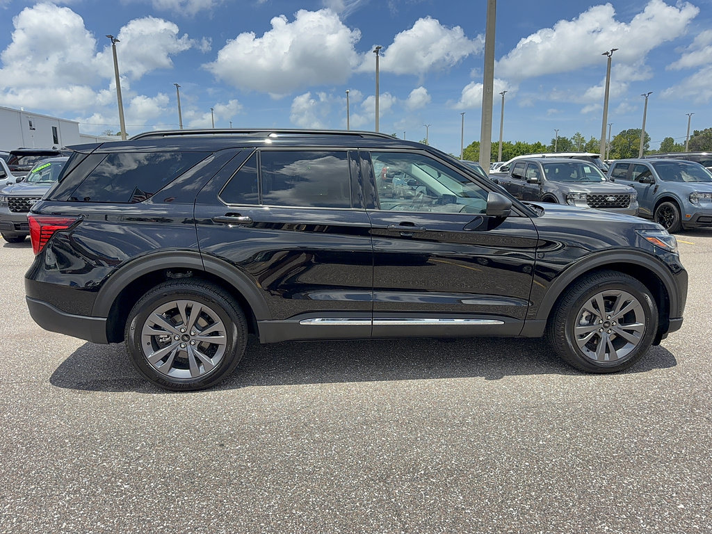 Certified 2025 Ford Explorer Active w/ Active Comfort Package AWD/4WD image 5