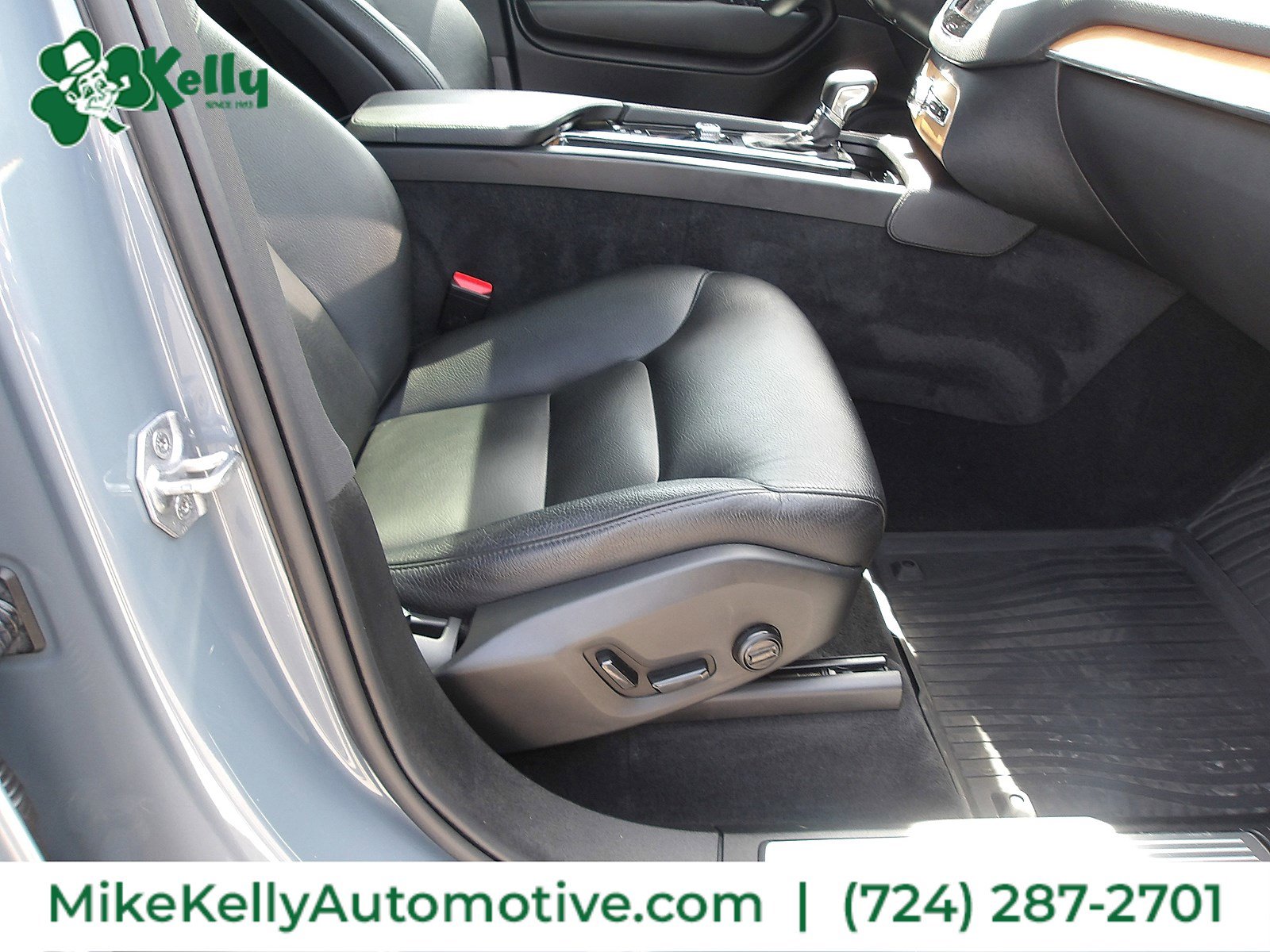 Used 2022 Volvo XC90 T6 Momentum AWD/4WD image 10